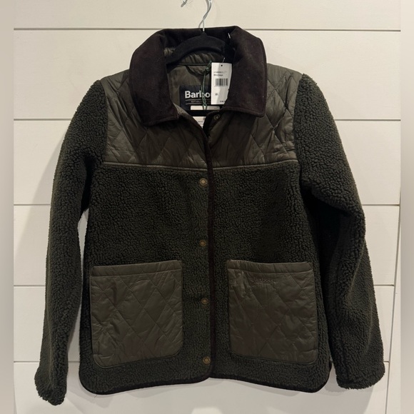 Barbour Jackets & Blazers - NWT Barbour green quilted Laurel jacket